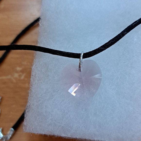 Morning Violet Crystal Heart Necklace - Picture 6 of 6